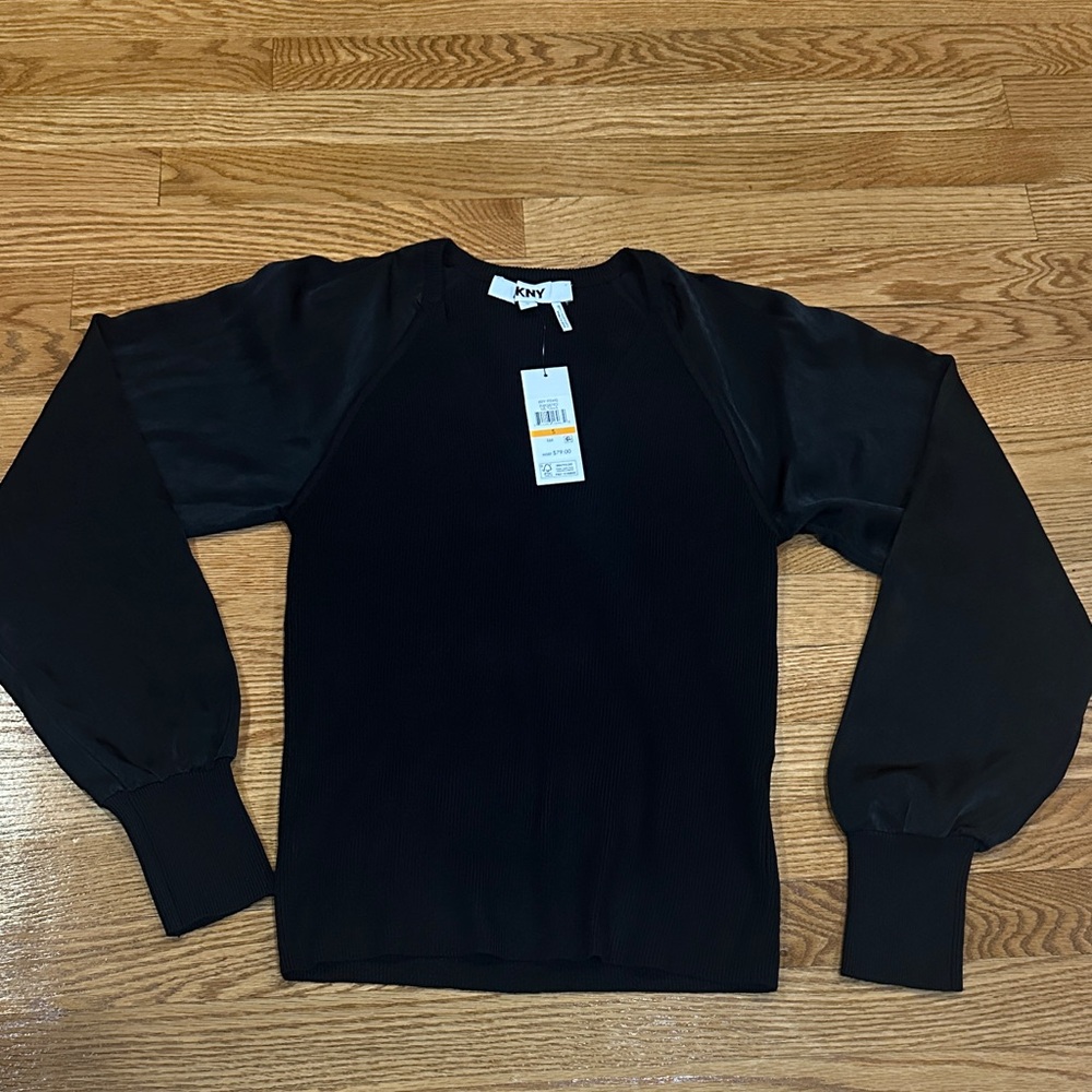 DKNY Black Crewneck women’s sweater